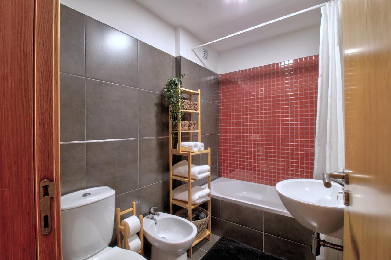 Spacious Terrace, Swimming Pool, Private Parking Olhão Zewnętrze zdjęcie