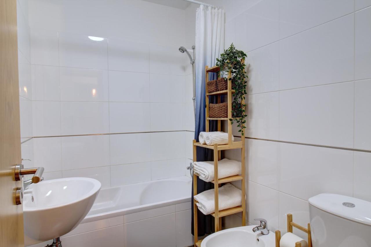 Spacious Terrace, Swimming Pool, Private Parking Olhão Zewnętrze zdjęcie